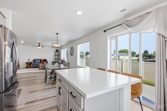 12352 Nantes Ct, Caldwell, ID 83607