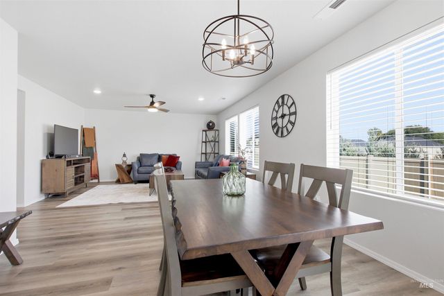 12352 Nantes Ct, Caldwell, ID 83607
