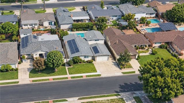 1537 W Edithia, Anaheim, CA 92802
