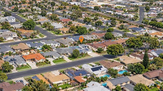 1537 W Edithia, Anaheim, CA 92802