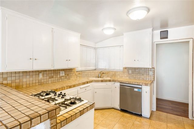 1537 W Edithia, Anaheim, CA 92802