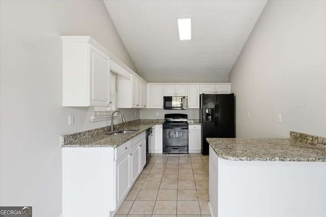 145 Mills Landing, Covington, GA 30016