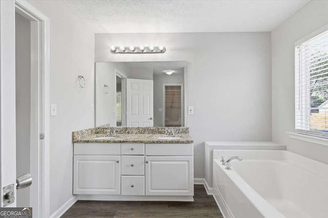 145 Mills Landing, Covington, GA 30016