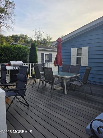 6 Fawn Run, Manalapan, NJ 07726