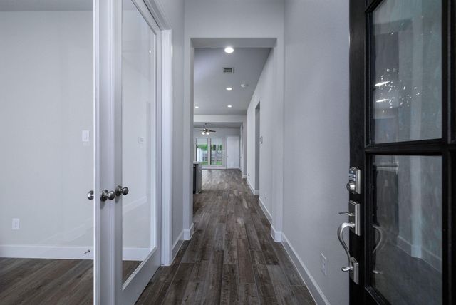 17155 Crimson Crest Drive, Conroe, TX 77302