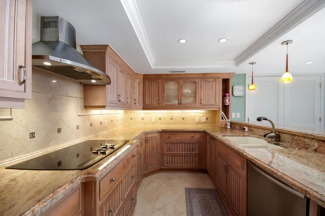 900 Ocean Drive 501, Juno Beach, FL 33408