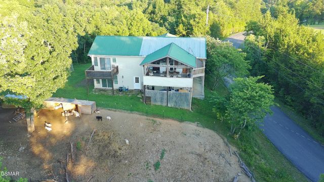 1225 Paradise Lane, Dandridge, TN 37725