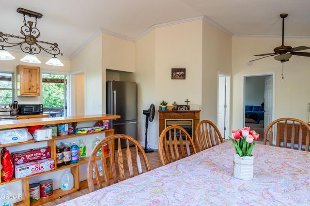 1225 Paradise Lane, Dandridge, TN 37725
