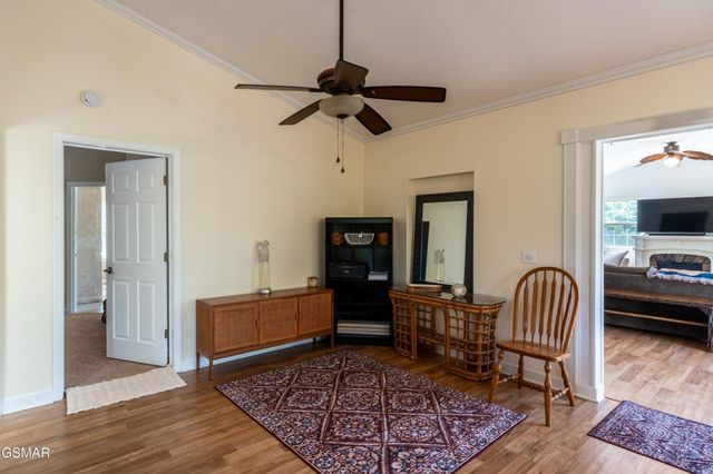 1225 Paradise Lane, Dandridge, TN 37725