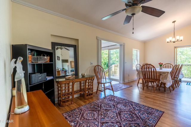 1225 Paradise Lane, Dandridge, TN 37725