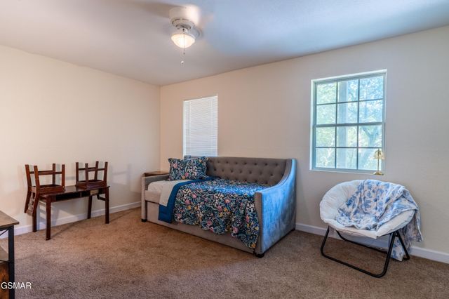 1225 Paradise Lane, Dandridge, TN 37725