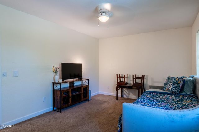 1225 Paradise Lane, Dandridge, TN 37725