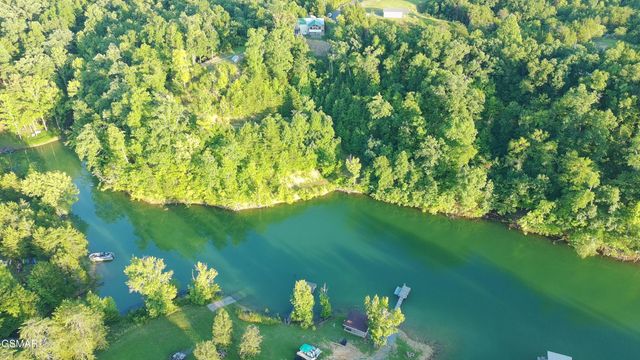 1225 Paradise Lane, Dandridge, TN 37725