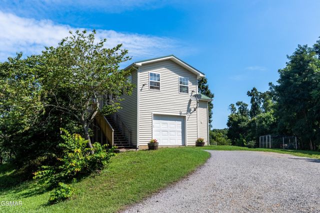 1225 Paradise Lane, Dandridge, TN 37725
