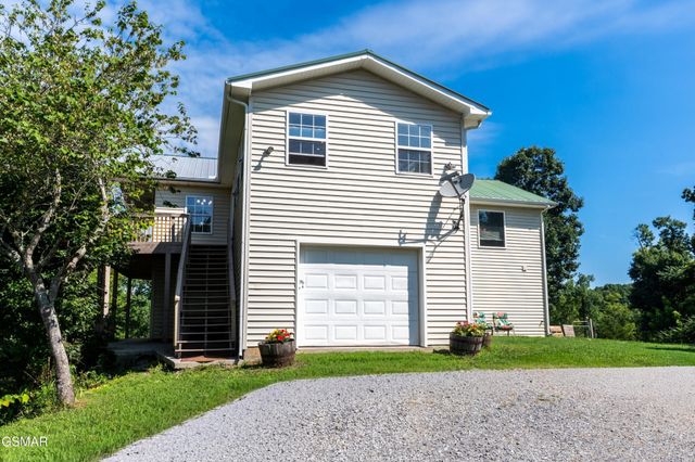 1225 Paradise Lane, Dandridge, TN 37725