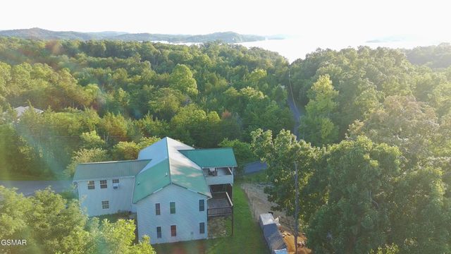 1225 Paradise Lane, Dandridge, TN 37725