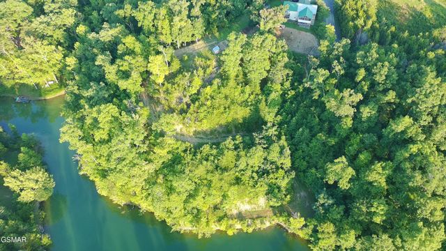 1225 Paradise Lane, Dandridge, TN 37725