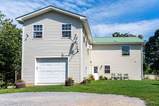 1225 Paradise Lane, Dandridge, TN 37725
