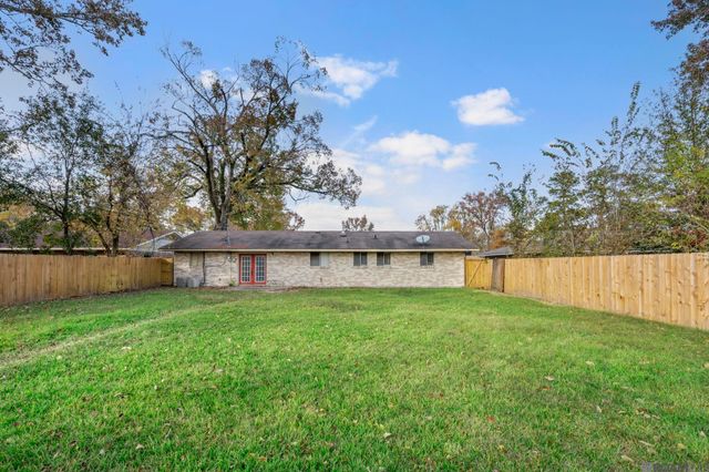 5820 Glen Oaks Dr, Baton Rouge, LA 70811