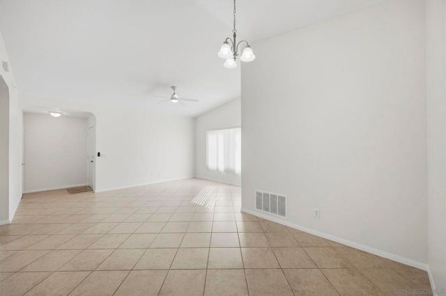 242 Manzanita Dr, Oceanside, CA 92057