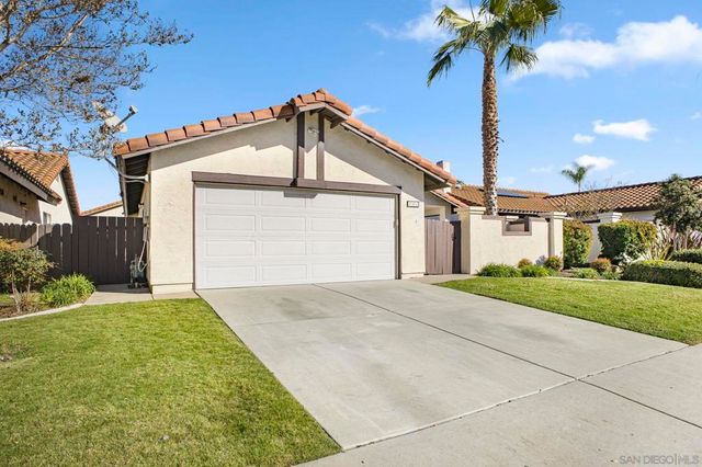 242 Manzanita Dr, Oceanside, CA 92057