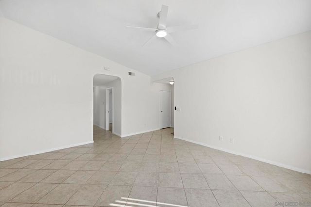 242 Manzanita Dr, Oceanside, CA 92057