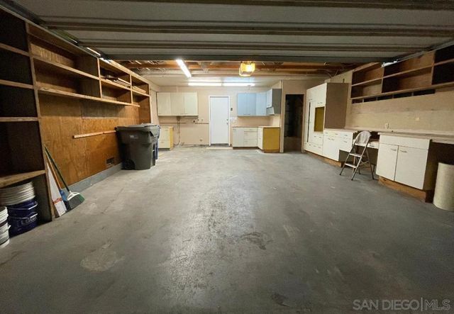 242 Manzanita Dr, Oceanside, CA 92057