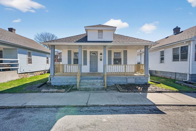 705 Kamms Court, Mishawaka, IN 46544