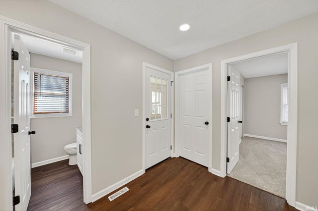 705 Kamms Court, Mishawaka, IN 46544