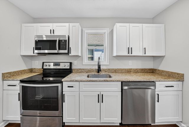 705 Kamms Court, Mishawaka, IN 46544