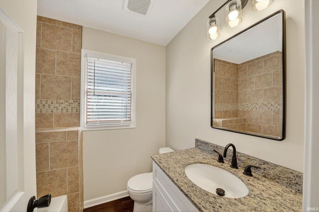 705 Kamms Court, Mishawaka, IN 46544