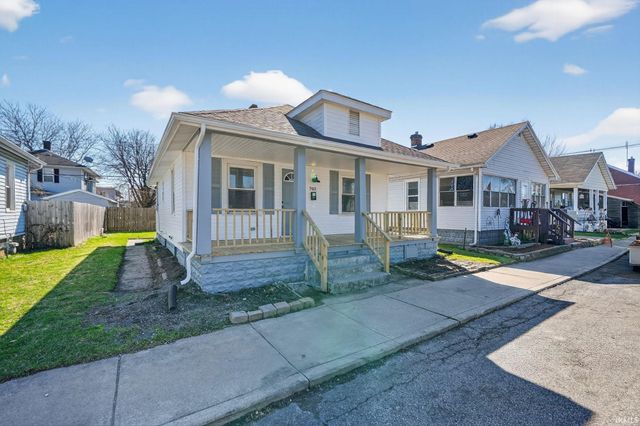 705 Kamms Court, Mishawaka, IN 46544