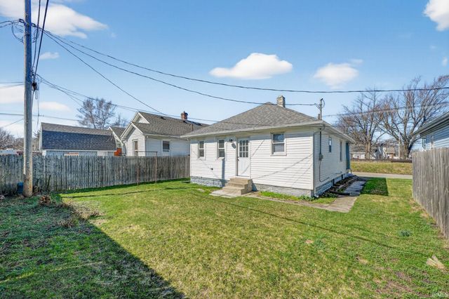 705 Kamms Court, Mishawaka, IN 46544