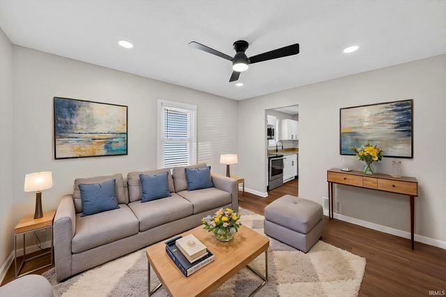 705 Kamms Court, Mishawaka, IN 46544