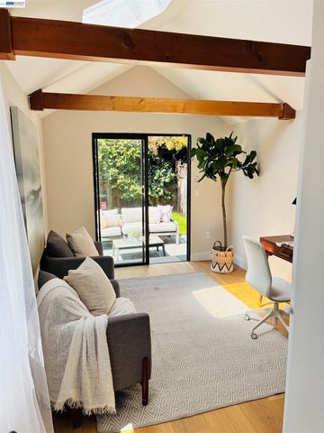 1349 Hearst Ave, Berkeley, CA 94702