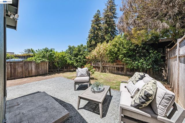 1349 Hearst Ave, Berkeley, CA 94702