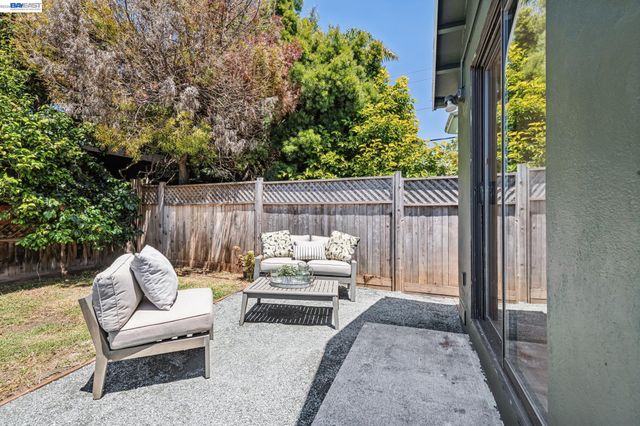 1349 Hearst Ave, Berkeley, CA 94702
