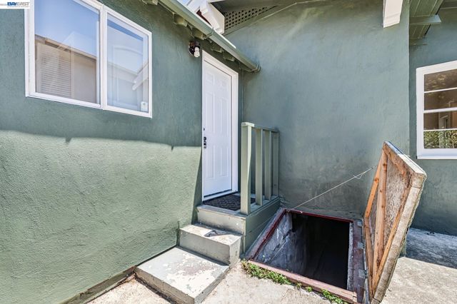 1349 Hearst Ave, Berkeley, CA 94702