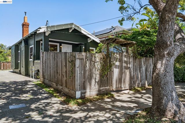 1349 Hearst Ave, Berkeley, CA 94702
