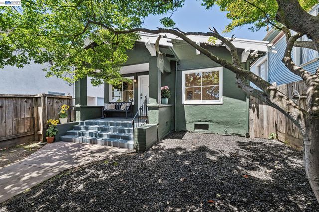1349 Hearst Ave, Berkeley, CA 94702