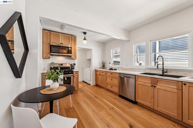 1349 Hearst Ave, Berkeley, CA 94702