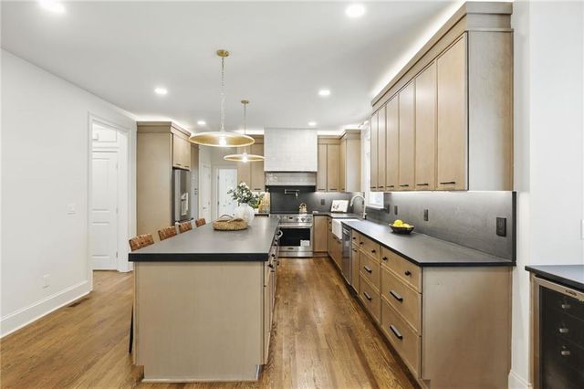 12230 Asbury Park Drive, Roswell, GA 30075