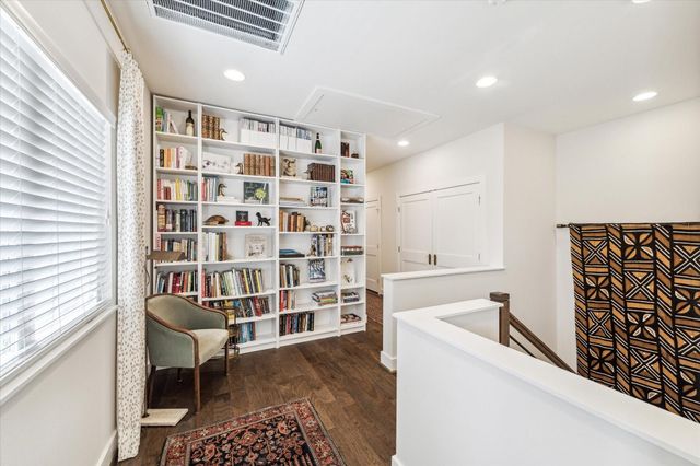 928 Robbie Street B, Houston, TX 77009