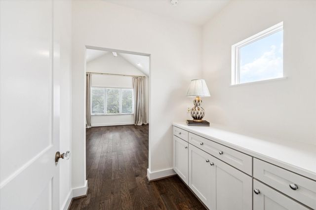 928 Robbie Street B, Houston, TX 77009