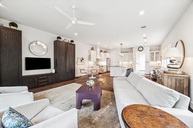 928 Robbie Street B, Houston, TX 77009