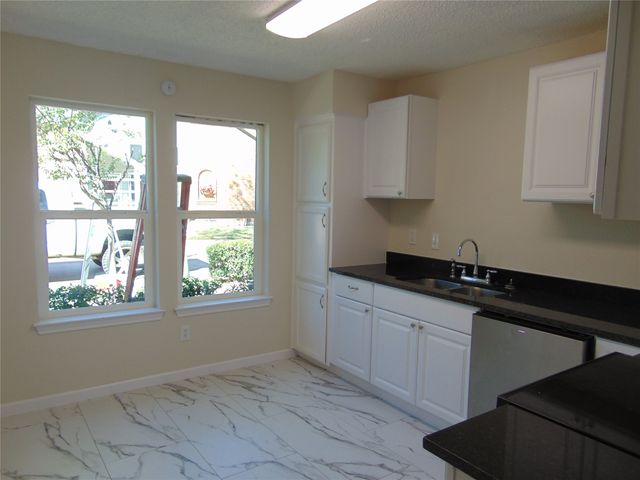 3041 Waterfront Circle, Garland, TX 75042