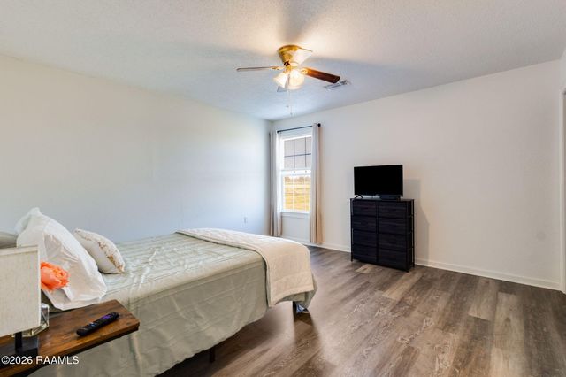 1014 Carolyn Rose Drive, Breaux Bridge, LA 70517