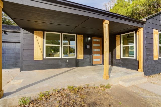 3014 30th Street, Lubbock, TX 79410