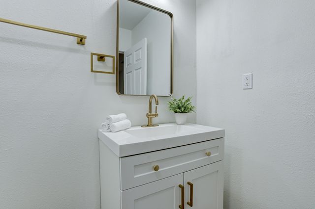 3014 30th Street, Lubbock, TX 79410