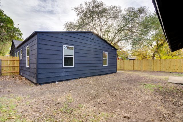 3014 30th Street, Lubbock, TX 79410